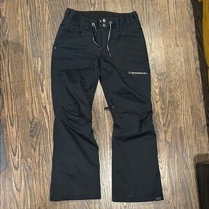 Women’s Roxy Black Ski Pants (excellent condition)